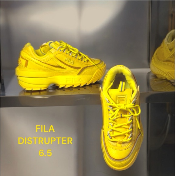 Fila Shoes - FILA DISTRUPTER SEAKERS –Yellow-6.5 excellent condition